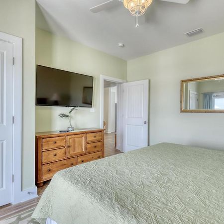 Salty Seahorse - Waterfront! Pet Friendly! Game Room, Pool Table, Beautiful Views - Room For The Whole Family Home Dauphin Island Kültér fotó