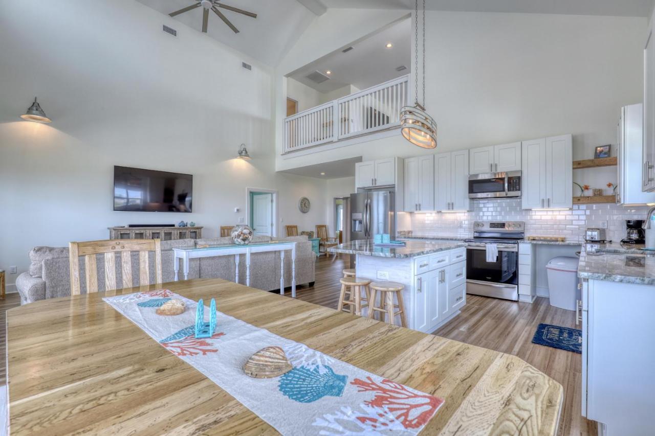 Salty Seahorse - Waterfront! Pet Friendly! Game Room, Pool Table, Beautiful Views - Room For The Whole Family Home Dauphin Island Kültér fotó