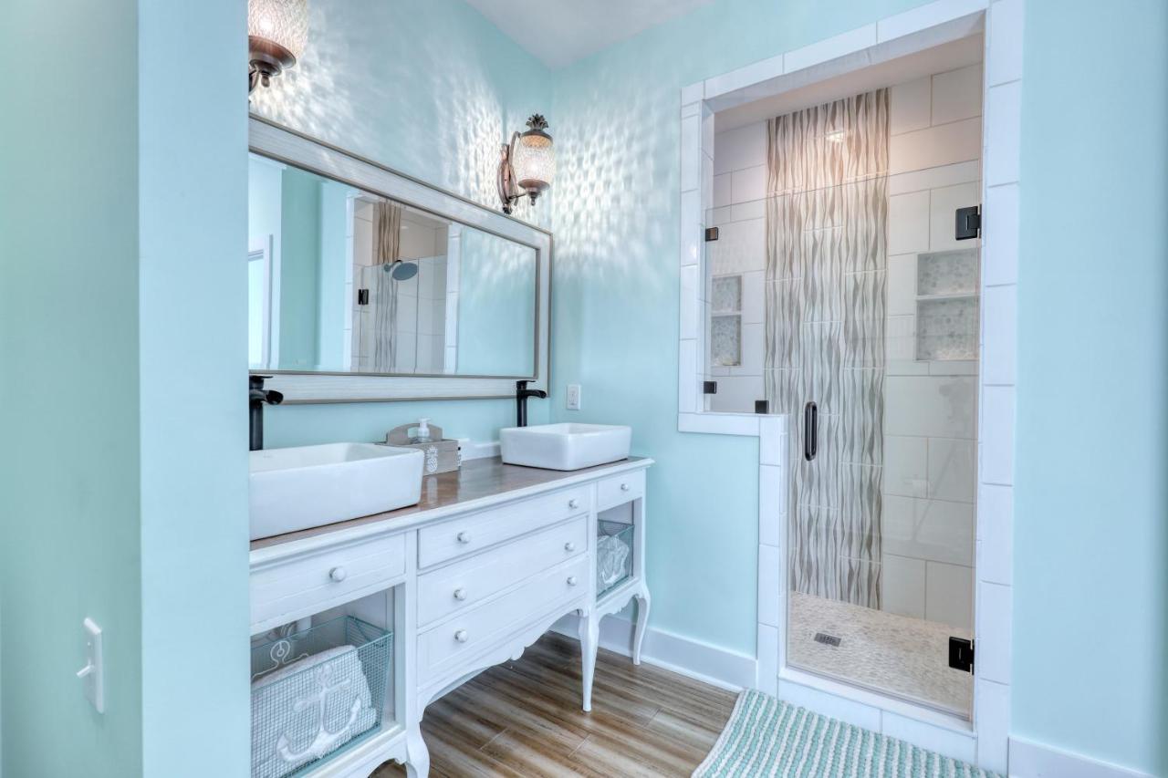 Salty Seahorse - Waterfront! Pet Friendly! Game Room, Pool Table, Beautiful Views - Room For The Whole Family Home Dauphin Island Kültér fotó